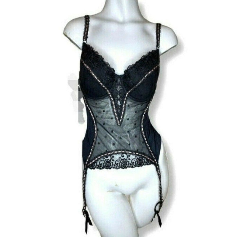 Jezebel bustier lingerie 36D white / Pink/ BLACK lace Ruffle Garter - Picture 2 of 6